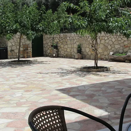 Harmony Vila *
